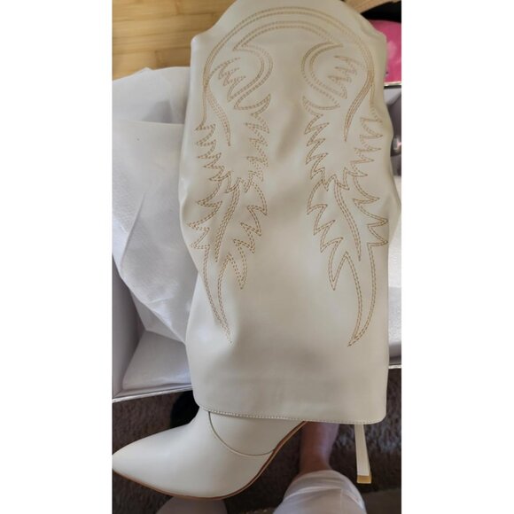 🆕Women White Faux Leather Fold Over Stiletto Heel Pointed Toe Pull On Boots - Picture 1 of 10